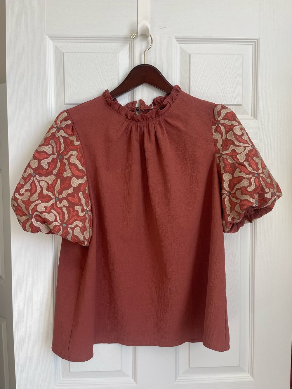 entro Rust Puff-Sleeve Blouse with Patterned Balloon Sleeves
